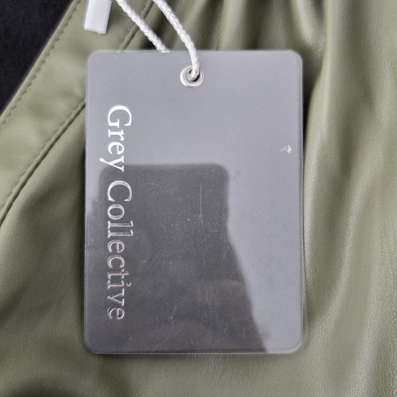 Grey Collective Split Neck Short Sleeve Faux Leather Minidress. Size Small. New. - Picture 9 of 9